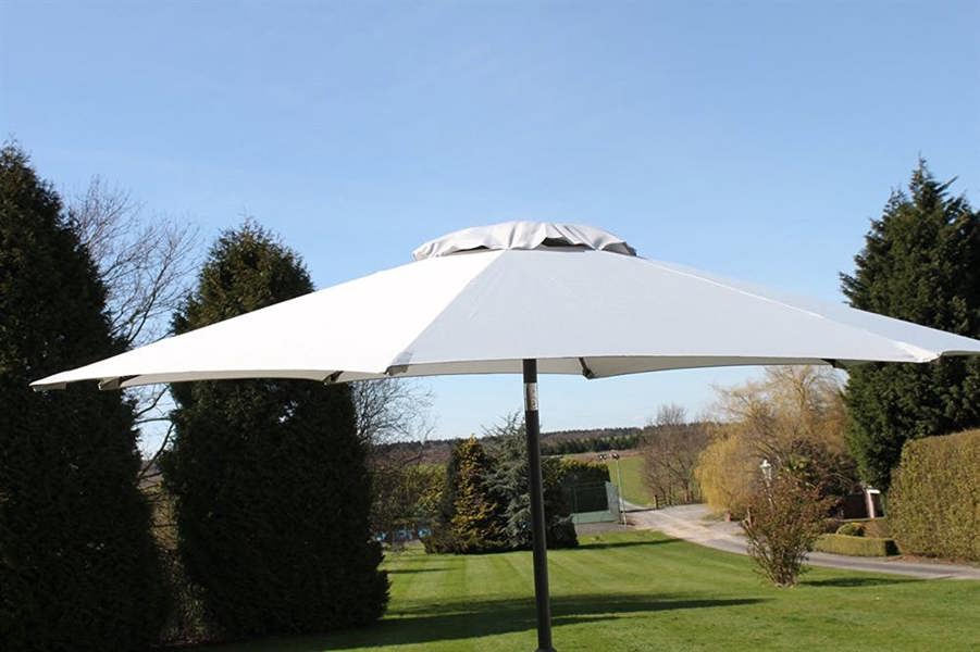 2.7M Wide Garden Parasol With Tilt and Crank-Grey
