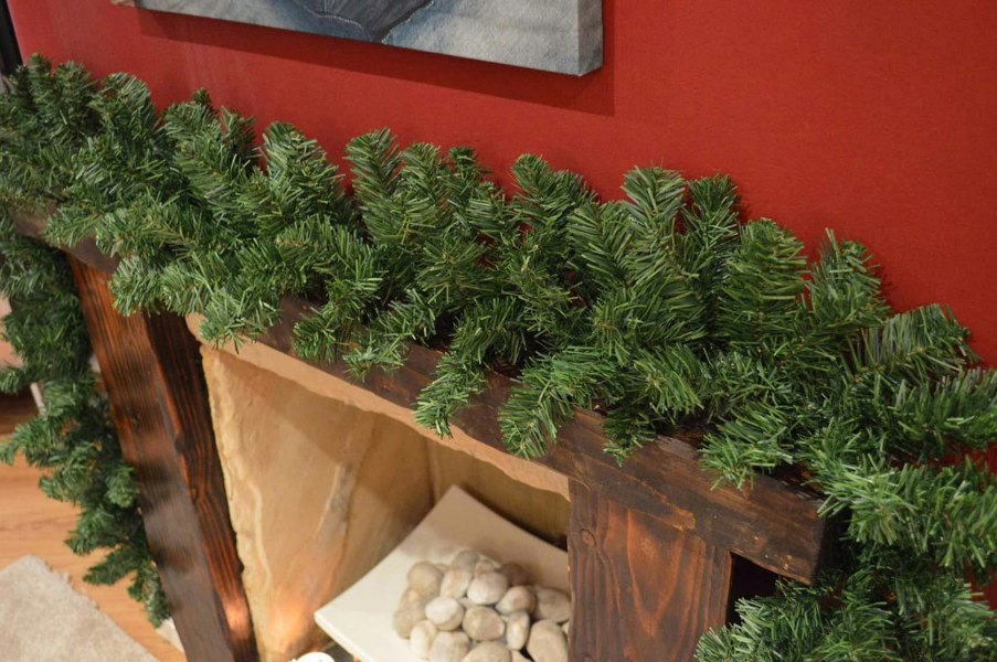 Samuel Alexander 2 Pack 270cm (9ft) x 20cm Imperial Pine Christmas Garland Decoration Plain Green