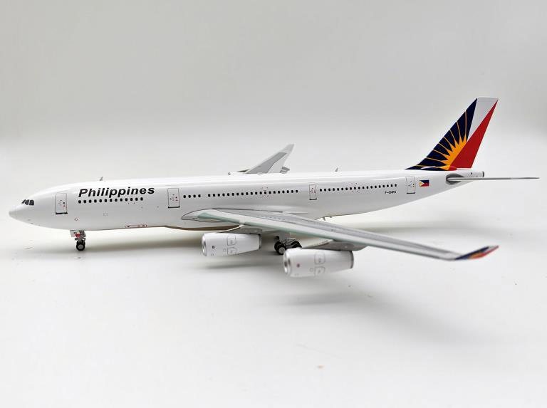 MCSlots Philippine Airlines Airbus A340-211 F-OHPG With Stand 1:200 Inflight200 IF342PR0123