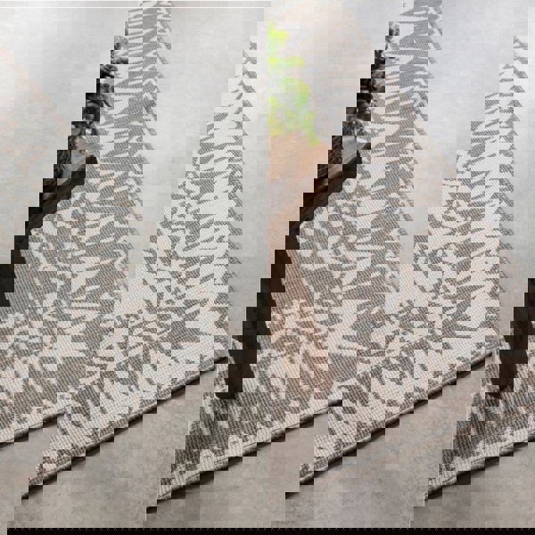 Dynamic Indoor & Outdoor Reversible Beige Rug