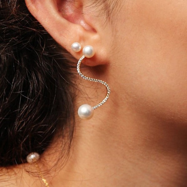 Gold Trip Pearl Wave Earrings