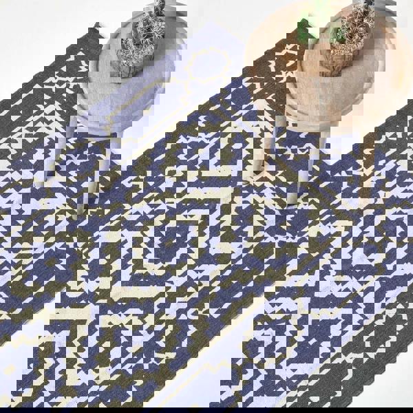 HOMESCAPES Halmstad Blue and White Scandi Style 100% Cotton Printed Rug