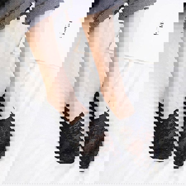 Anysox 5 Pairs Size 5-9 Fashion Socks Lace Flower Style Breathable Antiskid Invisible Ankle Socks for Women (1 Black, 1 Grey, 2 Skin, 1 Khaki)