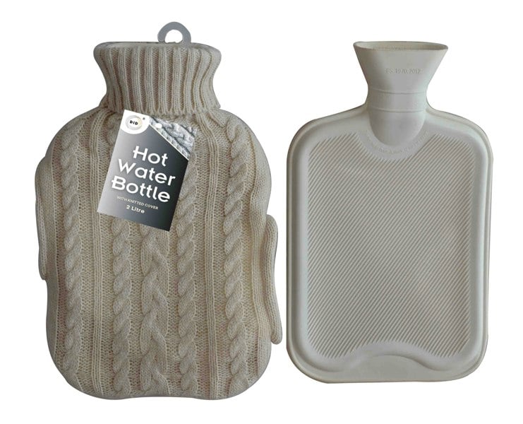 Generise Extra Warmth 2 Litre Hot Water Bottle with Knitted Cover and Pockets