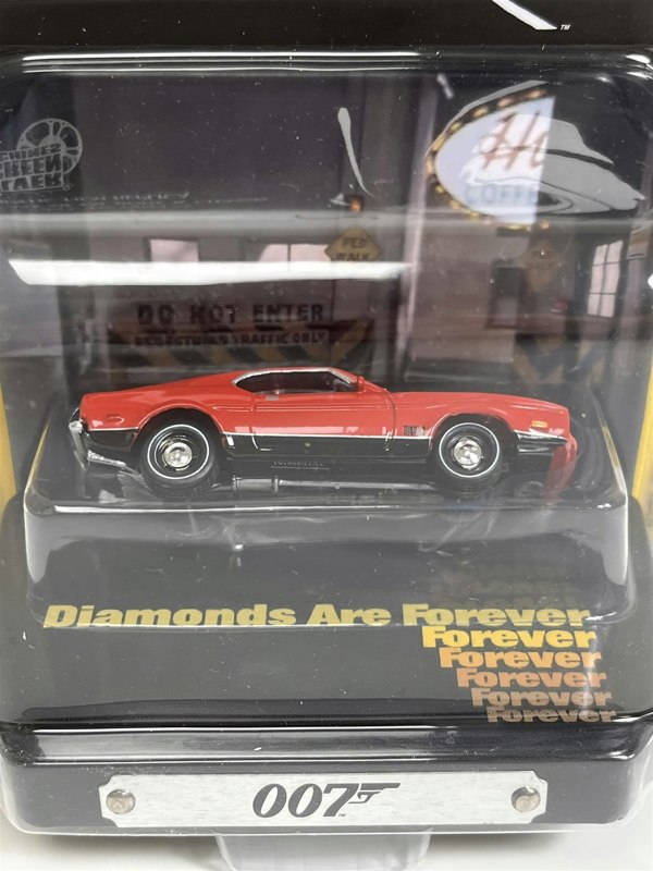 Johnny Lightning James Bond 007 Diamonds Are Forever 1971 Ford Mustang 1:64 Scale JLDR016