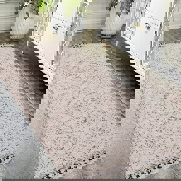 Traditional Medallion Vintage Rug with Cotton Fringe