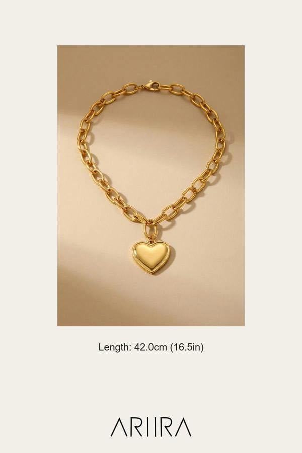 ARIIRA Jaya Chunky Link Heart Pendant Necklace