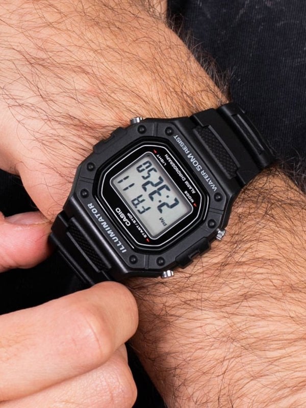 Casio Mens Vintage Rubber Watch W-218H-1AVEF