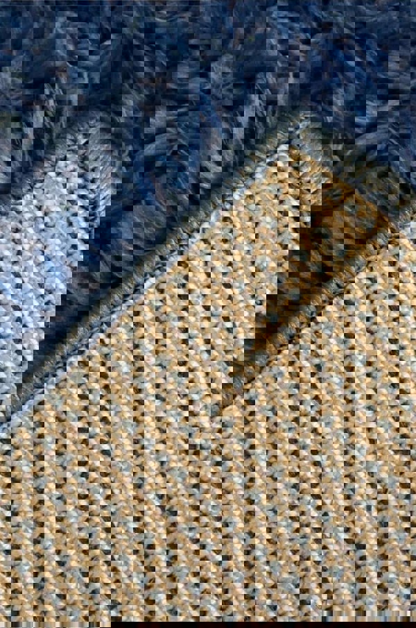 Solid Design Shaggy Rug for Living Room in Navy – The Rugs