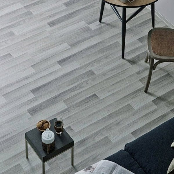 PVC Wooden Self-adhesive Laminate Flooring Planks for Home Decor Living and Home