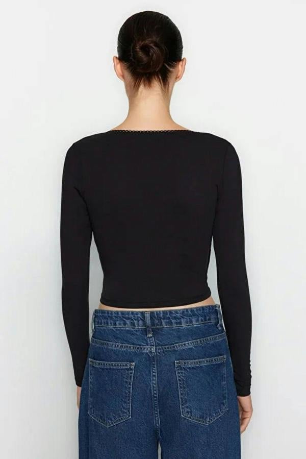 WOVCOR V-Neck Long Sleeve Crop Cotton Knit Blouse