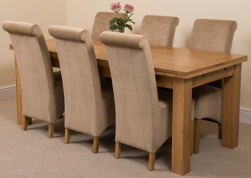 That's Furniture Richmond Large Oak Extending Dining Table with Montana Fabric Chairs