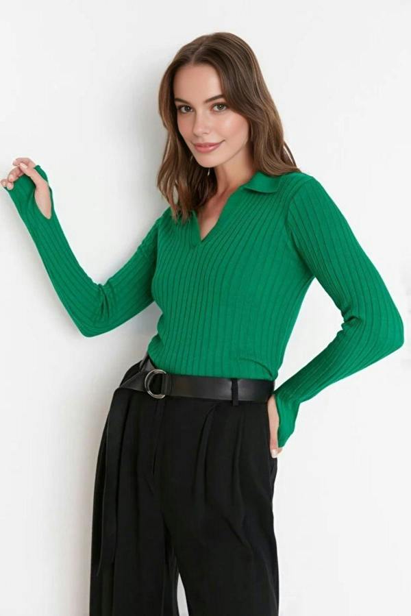 WOVCOR Polo Neck Knit Sweater with Finger Detail