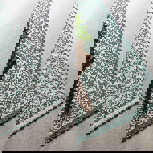 Meekly Indoor & Outdoor Reversible Green Rug