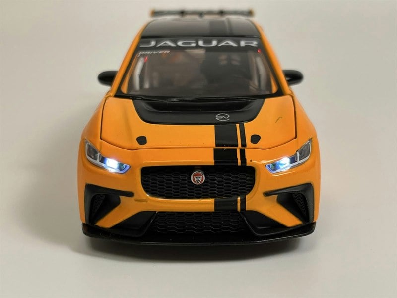 Tayumo Jaguar I Pace E Trophy LHD Light & Sound Orange 1:32 Scale - 32110012