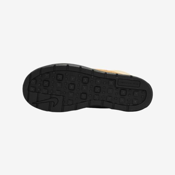 Nike 524872-201 Boots   in  Dark Natural