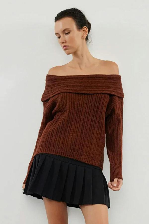 Hoxton Gal Oversized Flared Sleeve Knit Sweater