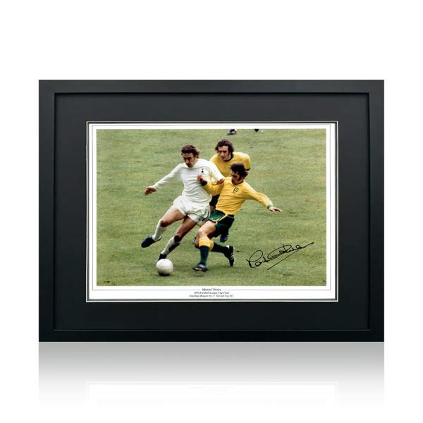 Martin Chivers Signed Tottenham Hotspur 16x12 Deluxe Mount Frame