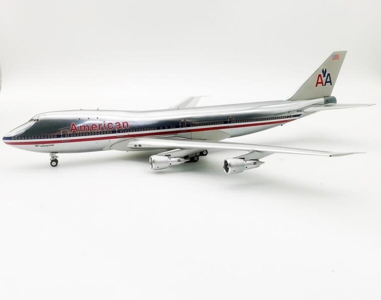 MCSlots American Airlines N9666 Boeing 747-123 With Stand 1:200 Inflight200 IF741AA1122P