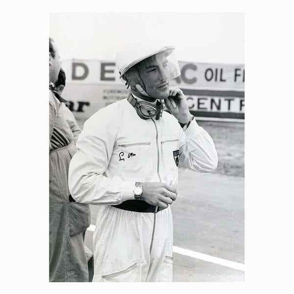 Unbranded Stirling Moss signed 16x12 photo — Premium framing