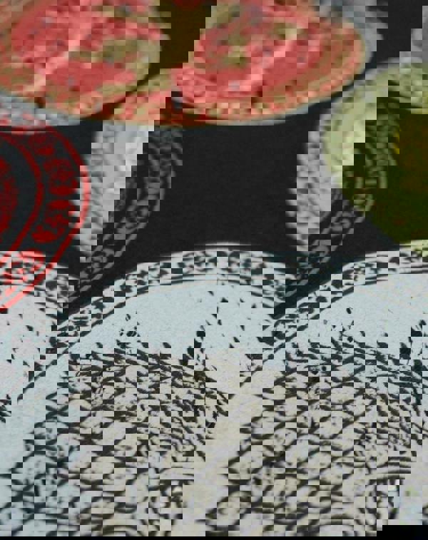 Game of Thrones Mens Black House Crest Vest