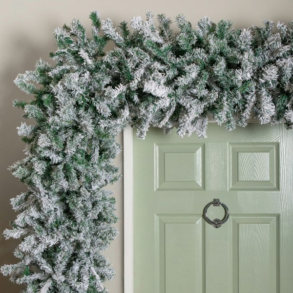 Samuel Alexander 8ft (2.30m) Samuel Alexander Single Door Snow Flocked Christmas Tree Flat Top Arch with 2000 Tips