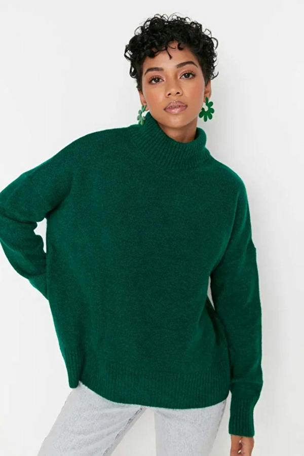 Hoxton Gal Relaxed Fit Soft-Texture Knit Sweater