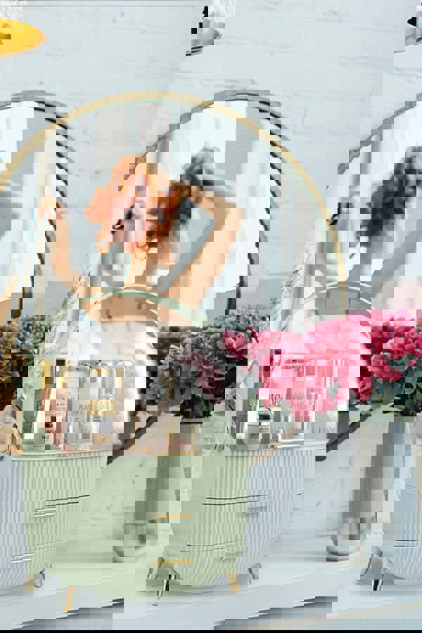 Living and Home Cosmetic Organizer Skincare Display Box With 2 Layers Of Storage Boxes And Transparent Lid