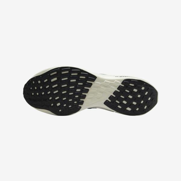 Nike DZ4850-300 Sneakers   in  Black