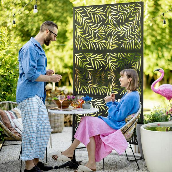 Outdoor Privacy Screen