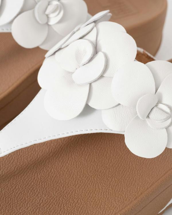 FitFlop Womens Lulu Flower Toe-Post Sandals - Urban White 194