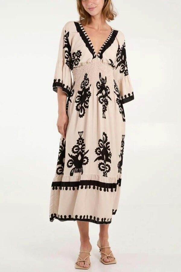 Hoxton Gal Oversized 3/4 Sleeves V Neck Printed Maxi Dress in Beige