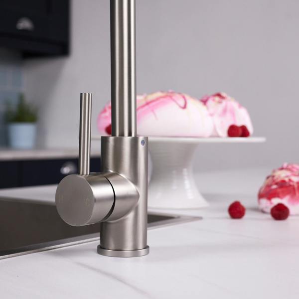 Flode Arendal | Single Lever Kitchen Sink Mixer Tap with Swivel Spout | Brushed Steel Finish