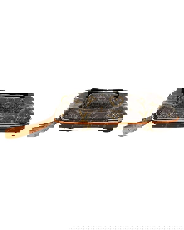 221852060.jpg