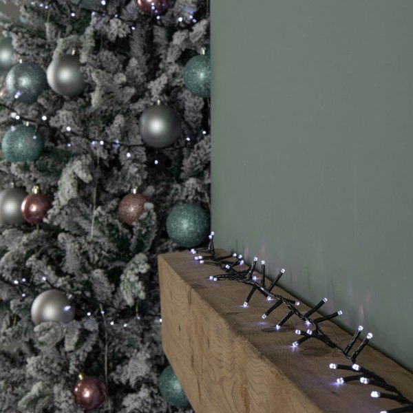 Samuel Alexander 15.5m 600 LED Colour Changing Christmas String Lights in White to Blue