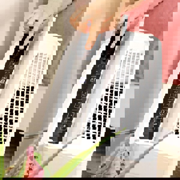  Igenix GDH020W Portable Dehumidifier, Extracts 20 Litres per Day