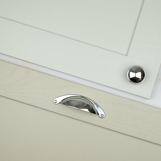 Handle & Home Polished Chrome Knob and Coordinating Cup Handle