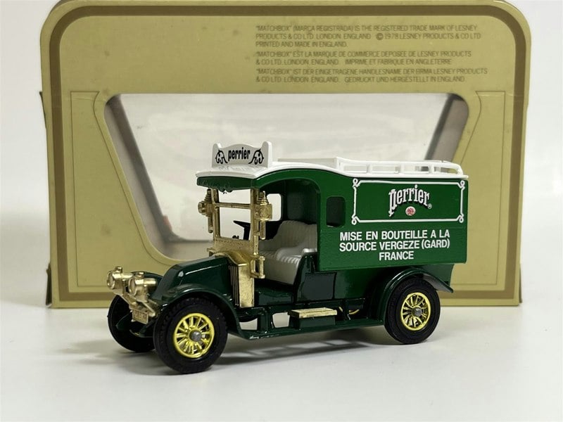 MCSlots 1910 Renault Type AG Perrier Matchbox Y25 S1