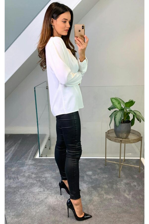 Hoxton Gal Oversized V Neck Long Sleeves Blouse in White