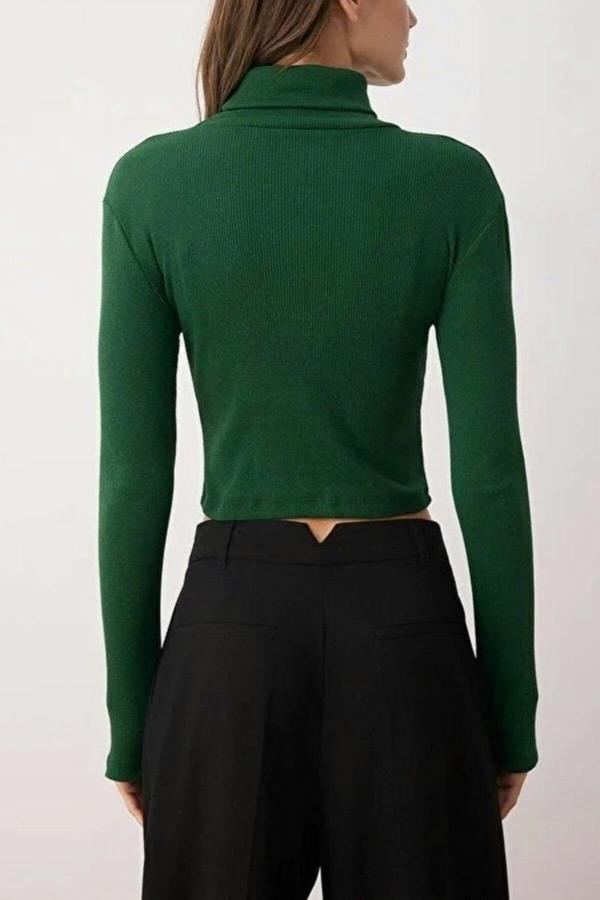 WOVCOR Fitted Turtleneck Knit Blouse with Finger Detail