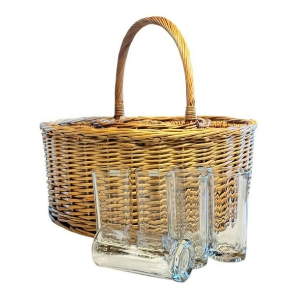 Wicker Deluxe Celebration Drinks Basket with Straight Glasses