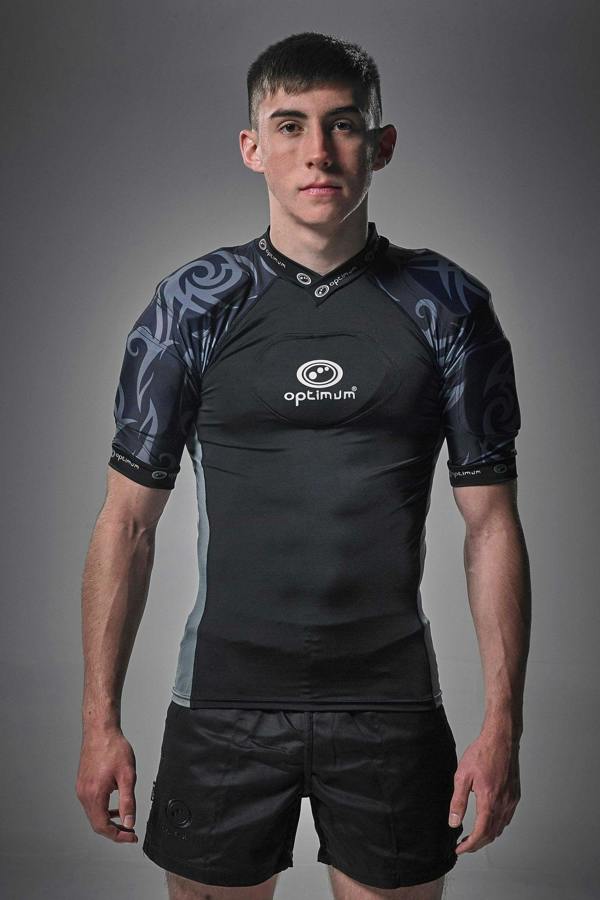 Black Optimum Razor protective top with grey tribal-print shoulder pads, front-on model - Optimum