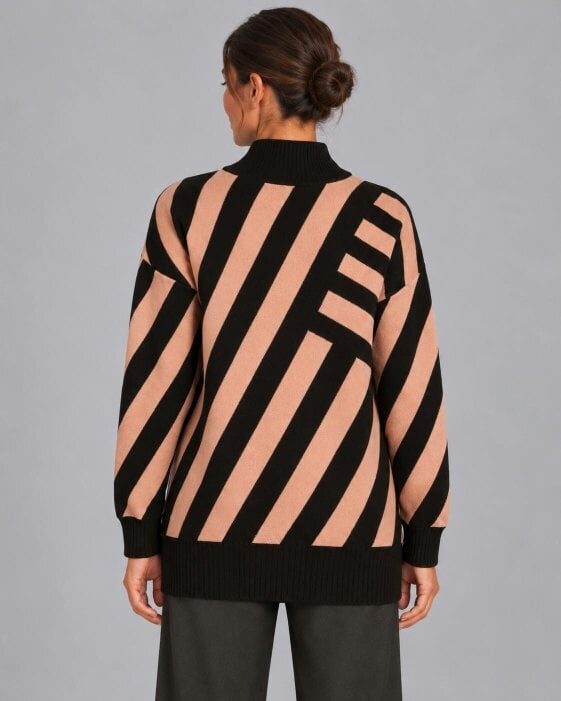 VIZ-A-VIZ Cut &sew Jacquard Turtle Neck Jumper