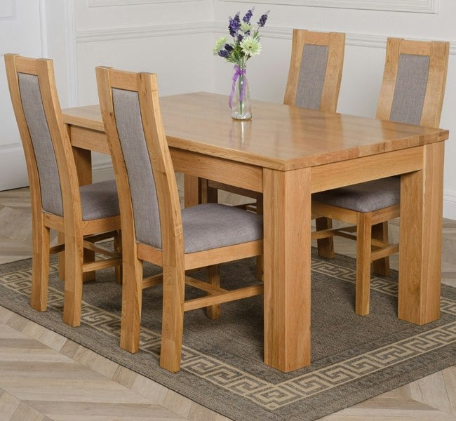 That's Furniture Dakota Medium Oak Dining Table with Stanford Oak Chairs