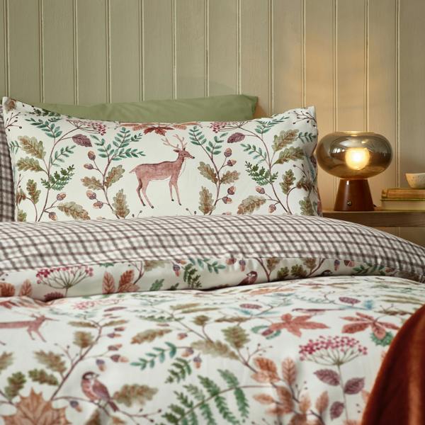 Catherine Lansfield Woodland Stag So Soft Reversible Duvet Cover Set Cream