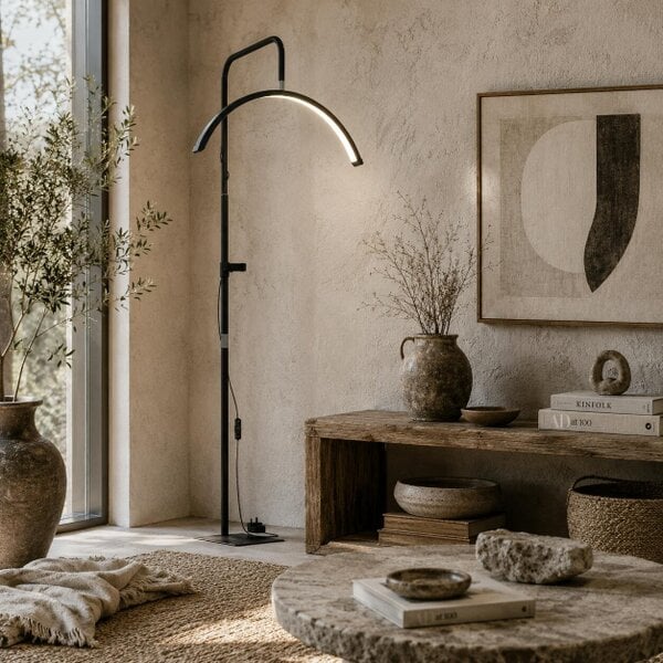 Wyld Haus Elma Metal Black Half Moon Beauty Floor Lamp With Rotating Head Colour Control And Phone Holder