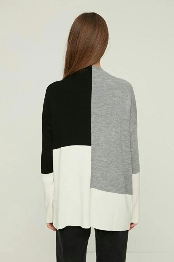 Hoxton Gal Blocked High Neck Knit Sweater