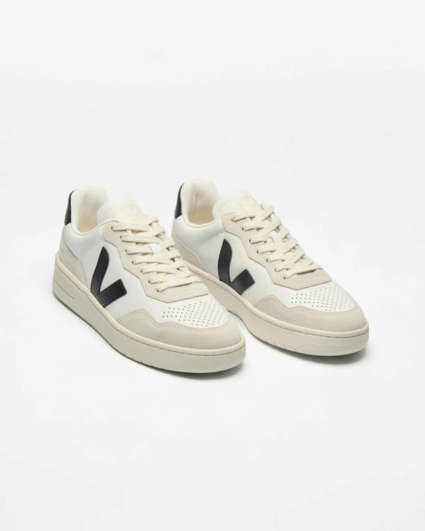 VEJA V - 90 OT Leather Mens Trainers - White/Black | CHO | Designer Mens Trainers