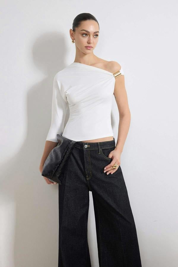 Asymmetric Neckline One Sleeve Fitted Blouse