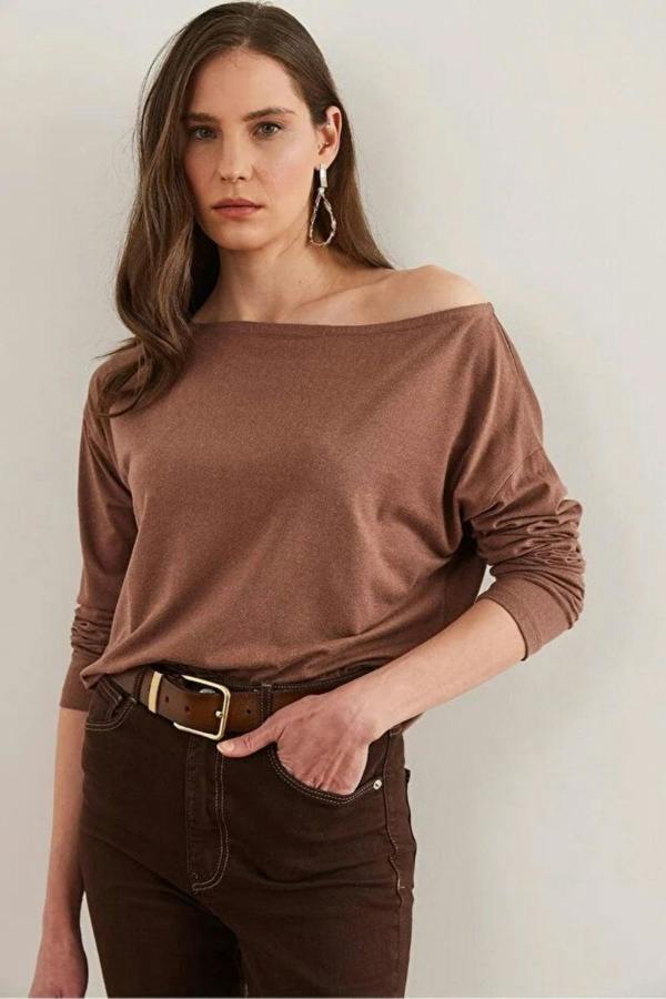 Hoxton Gal Boat Neck Wool-Viscose Draped Jumper